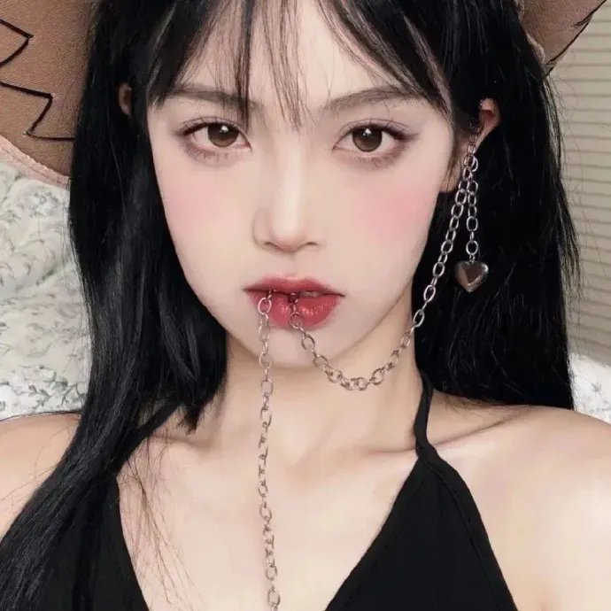 我竟是冷脸上司的白月光